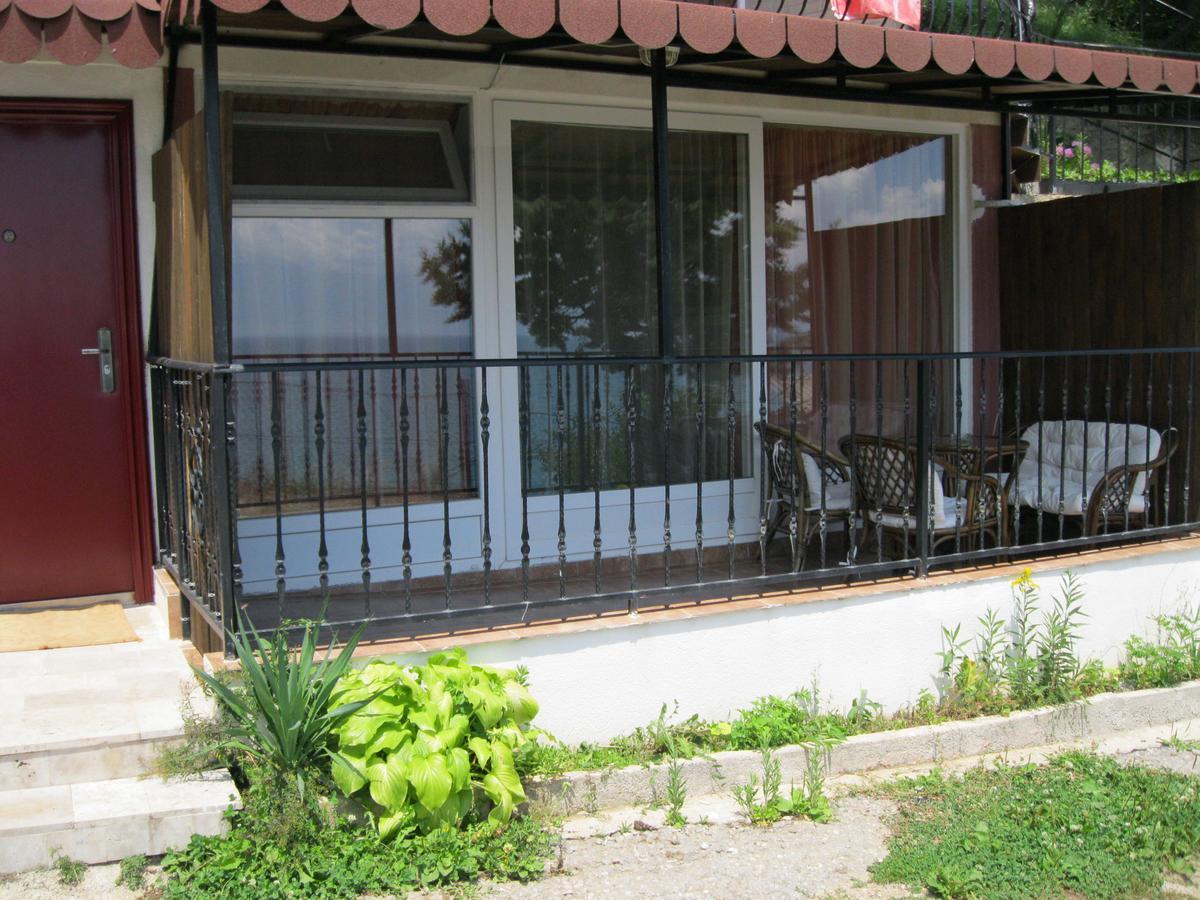 Villa Eros Apartments Струга Екстериор снимка