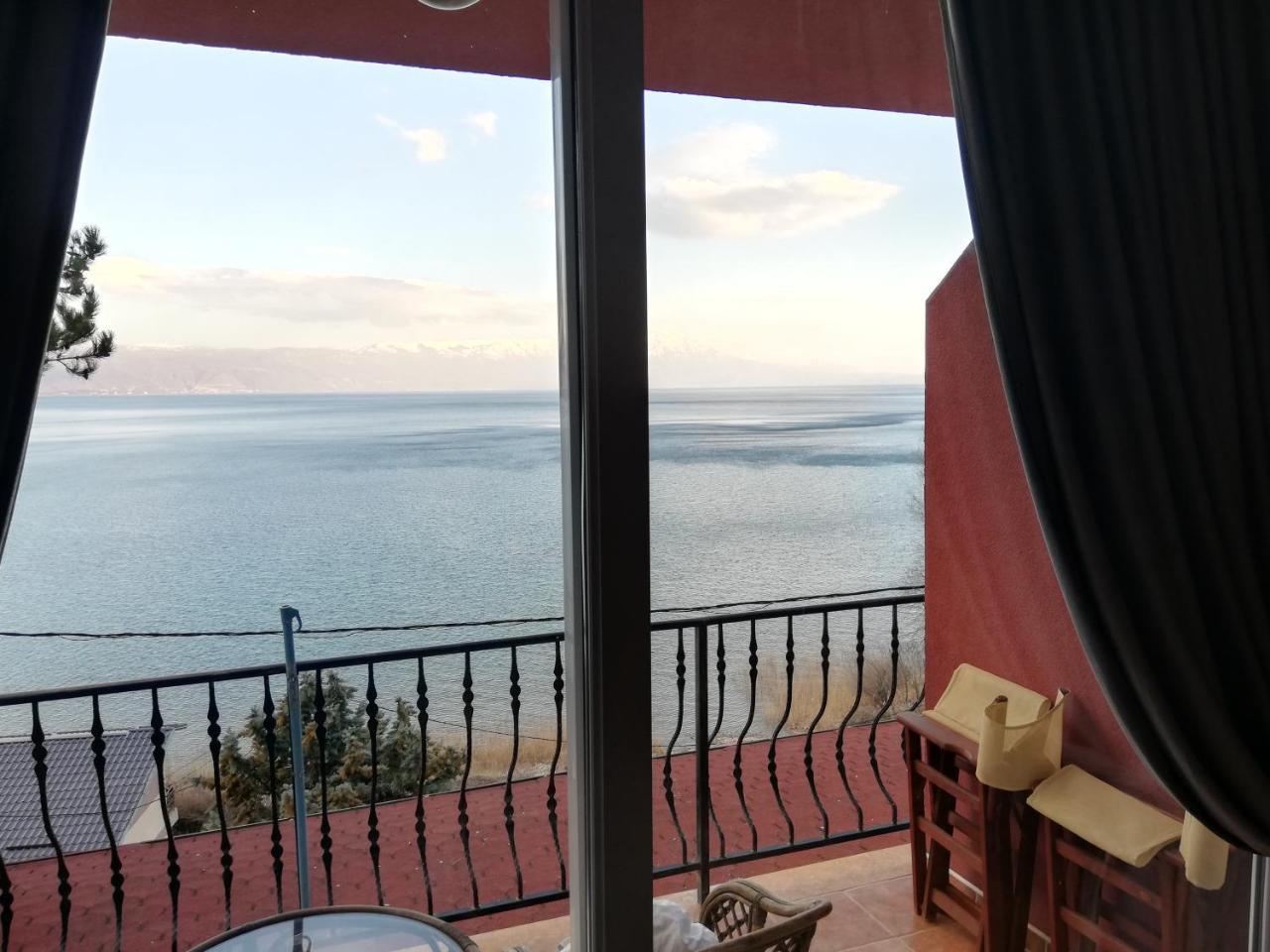 Villa Eros Apartments Струга Екстериор снимка